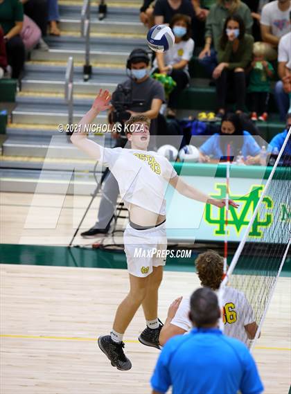 Thumbnail 2 in Mira Costa vs. Newport Harbor (CIF-SS D1 Final) photogallery.