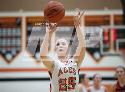 Thumbnail 1 in Circleville @ Amanda-Clearcreek photogallery.