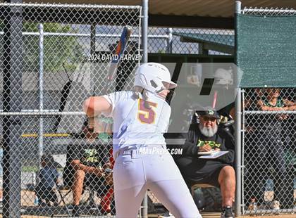 Thumbnail 1 in Golden vs Bear Creek photogallery.