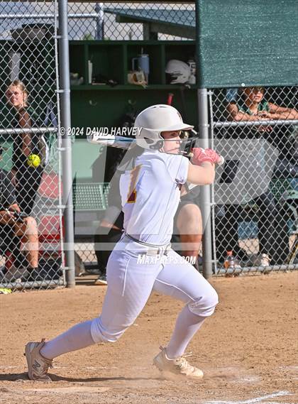Thumbnail 3 in Golden vs Bear Creek photogallery.