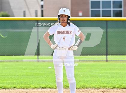 Thumbnail 1 in Golden vs Bear Creek photogallery.