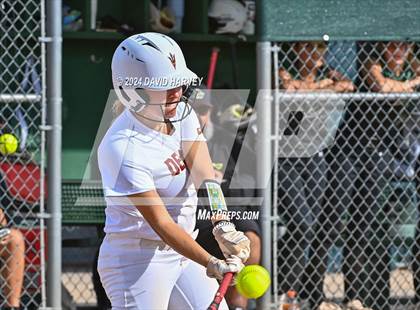 Thumbnail 1 in Golden vs Bear Creek photogallery.