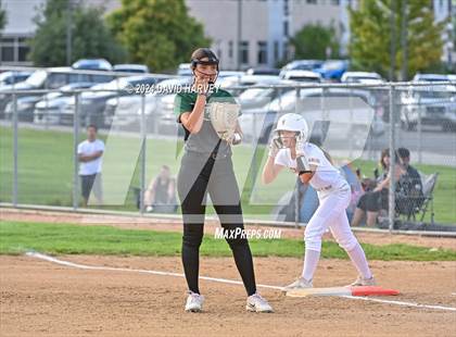 Thumbnail 3 in Golden vs Bear Creek photogallery.