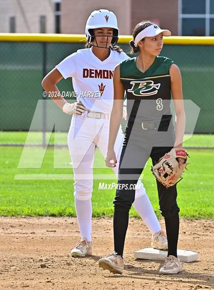 Thumbnail 3 in Golden vs Bear Creek photogallery.
