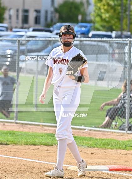 Thumbnail 2 in Golden vs Bear Creek photogallery.