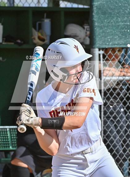 Thumbnail 3 in Golden vs Bear Creek photogallery.