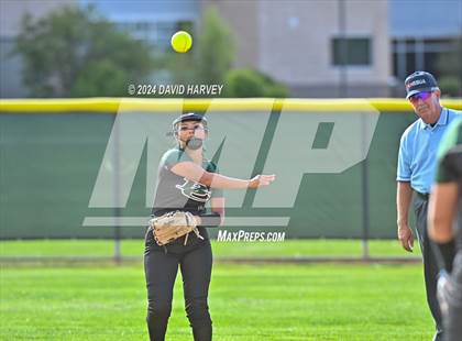 Thumbnail 1 in Golden vs Bear Creek photogallery.