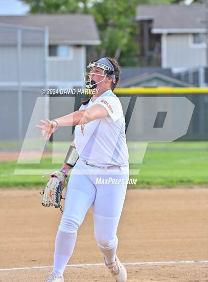 Thumbnail 3 in Golden vs Bear Creek photogallery.