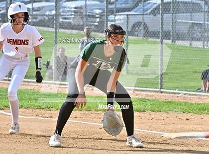 Thumbnail 2 in Golden vs Bear Creek photogallery.
