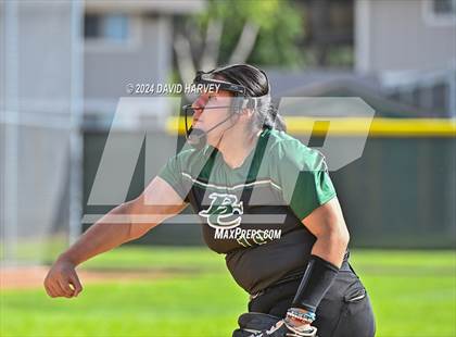 Thumbnail 2 in Golden vs Bear Creek photogallery.