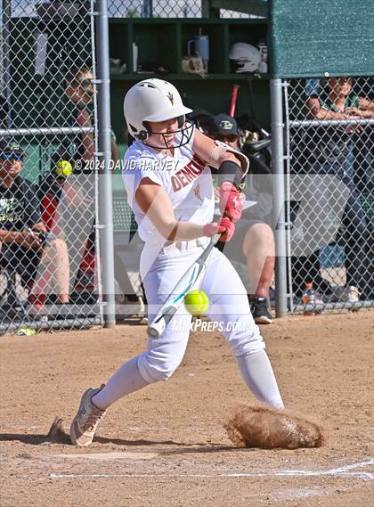 Thumbnail 2 in Golden vs Bear Creek photogallery.