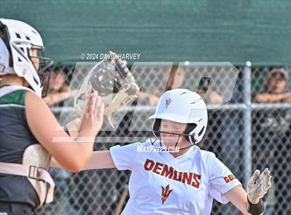 Thumbnail 2 in Golden vs Bear Creek photogallery.