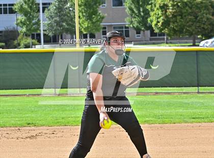 Thumbnail 2 in Golden vs Bear Creek photogallery.