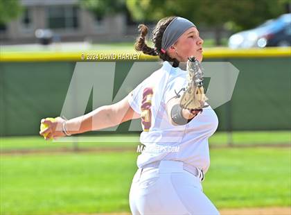 Thumbnail 1 in Golden vs Bear Creek photogallery.