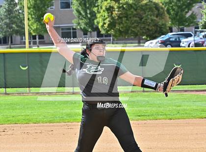 Thumbnail 3 in Golden vs Bear Creek photogallery.