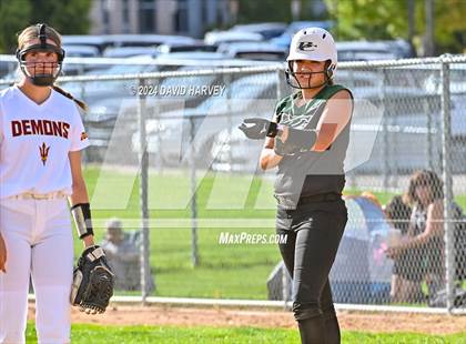 Thumbnail 2 in Golden vs Bear Creek photogallery.