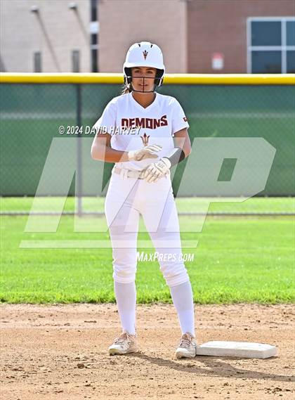 Thumbnail 1 in Golden vs Bear Creek photogallery.