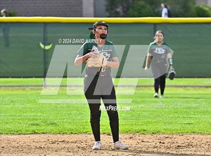 Thumbnail 1 in Golden vs Bear Creek photogallery.