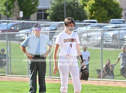 Thumbnail 2 in Golden vs Bear Creek photogallery.