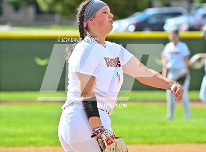 Thumbnail 3 in Golden vs Bear Creek photogallery.