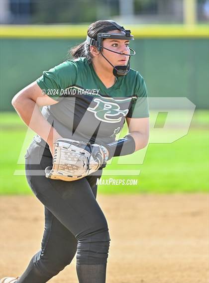 Thumbnail 2 in Golden vs Bear Creek photogallery.