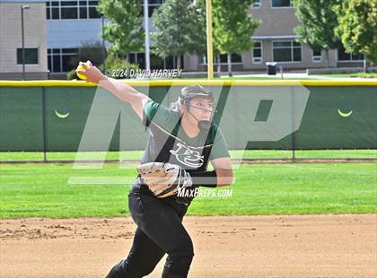 Thumbnail 3 in Golden vs Bear Creek photogallery.
