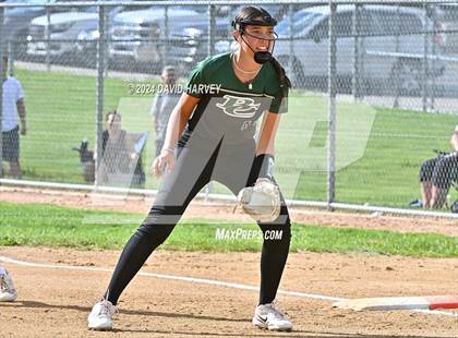 Thumbnail 3 in Golden vs Bear Creek photogallery.