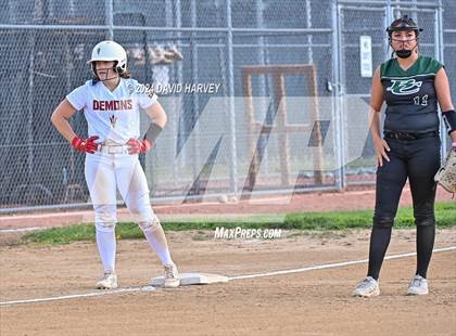 Thumbnail 2 in Golden vs Bear Creek photogallery.