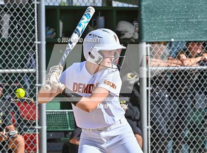 Thumbnail 2 in Golden vs Bear Creek photogallery.