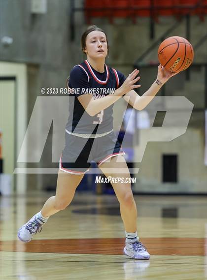 Thumbnail 1 in Coppell vs. Southlake Carroll (UIL 6A Regional Semifinal Playoff) photogallery.