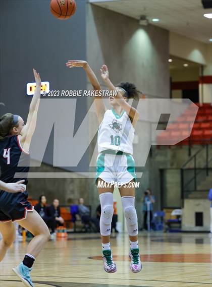 Thumbnail 2 in Coppell vs. Southlake Carroll (UIL 6A Regional Semifinal Playoff) photogallery.