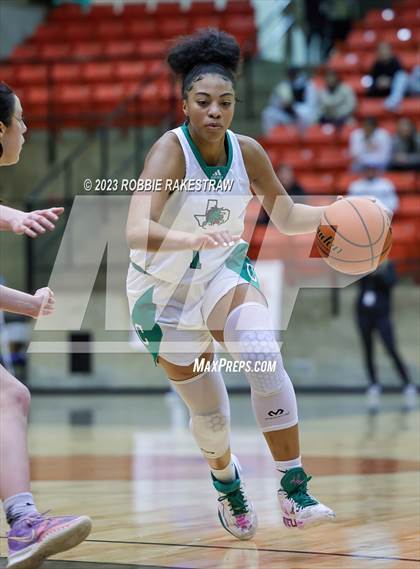 Thumbnail 1 in Coppell vs. Southlake Carroll (UIL 6A Regional Semifinal Playoff) photogallery.