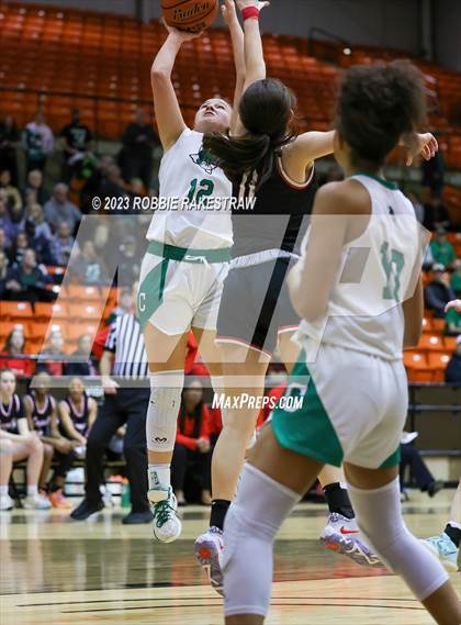 Thumbnail 1 in Coppell vs. Southlake Carroll (UIL 6A Regional Semifinal Playoff) photogallery.