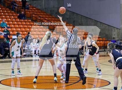 Thumbnail 1 in Coppell vs. Southlake Carroll (UIL 6A Regional Semifinal Playoff) photogallery.