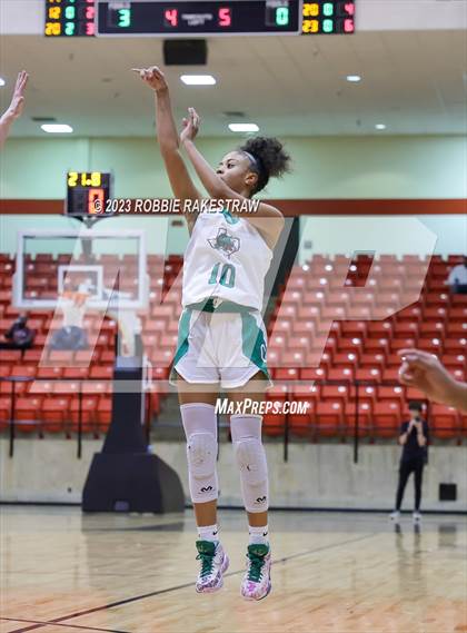 Thumbnail 3 in Coppell vs. Southlake Carroll (UIL 6A Regional Semifinal Playoff) photogallery.