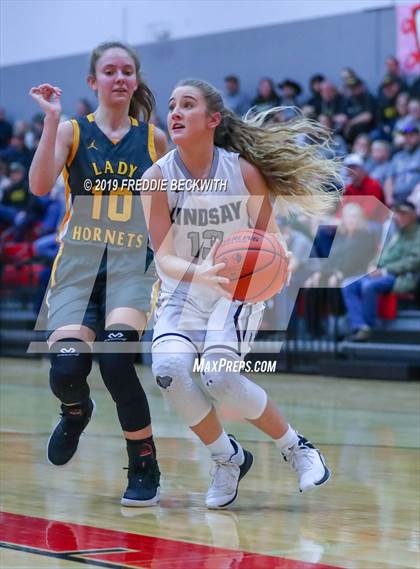 Thumbnail 2 in Era vs. Lindsay (UIL 2A Region II Bi-District) photogallery.