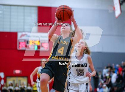 Thumbnail 3 in Era vs. Lindsay (UIL 2A Region II Bi-District) photogallery.