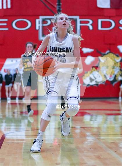 Thumbnail 1 in Era vs. Lindsay (UIL 2A Region II Bi-District) photogallery.