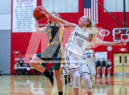 Thumbnail 3 in Era vs. Lindsay (UIL 2A Region II Bi-District) photogallery.