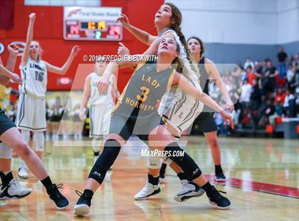 Thumbnail 1 in Era vs. Lindsay (UIL 2A Region II Bi-District) photogallery.