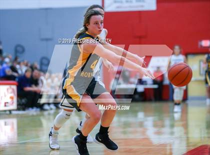 Thumbnail 2 in Era vs. Lindsay (UIL 2A Region II Bi-District) photogallery.