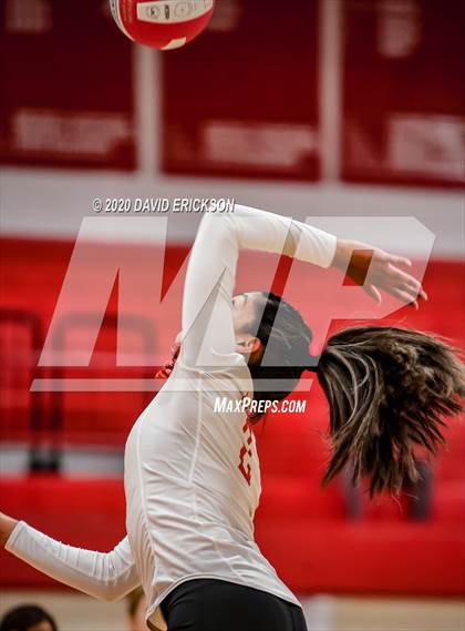 Thumbnail 2 in Perryton vs. Pampa photogallery.