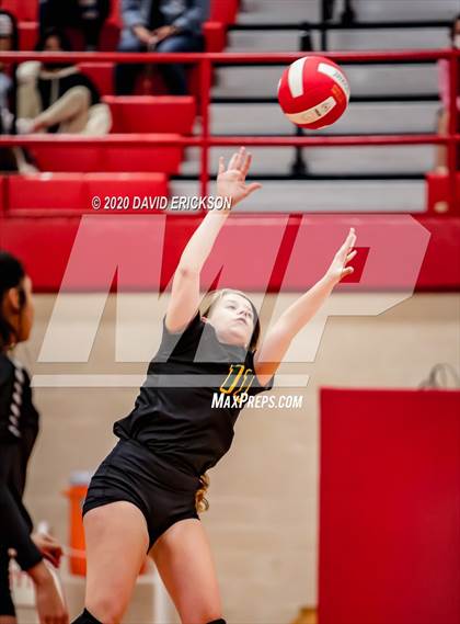 Thumbnail 3 in Perryton vs. Pampa photogallery.