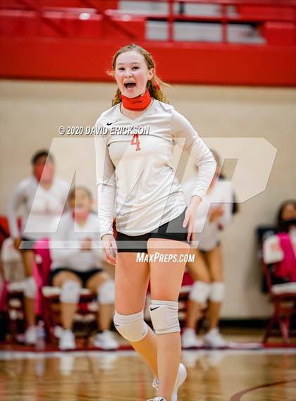 Thumbnail 2 in Perryton vs. Pampa photogallery.