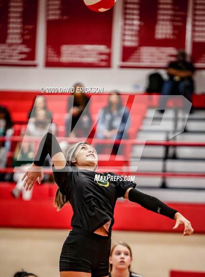 Thumbnail 2 in Perryton vs. Pampa photogallery.