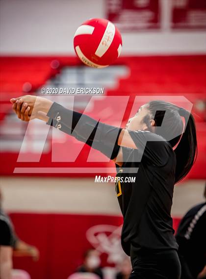 Thumbnail 1 in Perryton vs. Pampa photogallery.