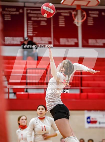 Thumbnail 1 in Perryton vs. Pampa photogallery.