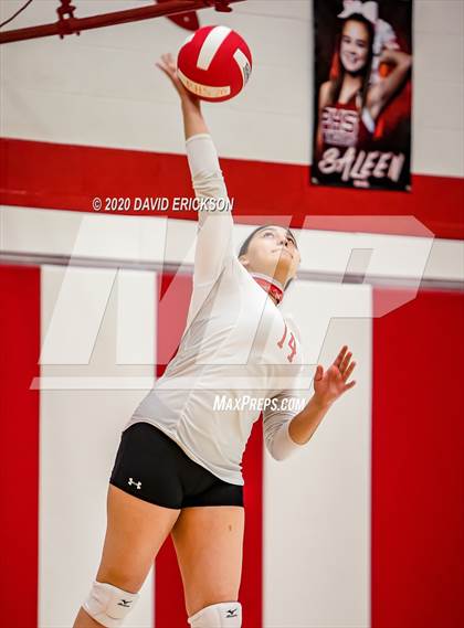 Thumbnail 1 in Perryton vs. Pampa photogallery.