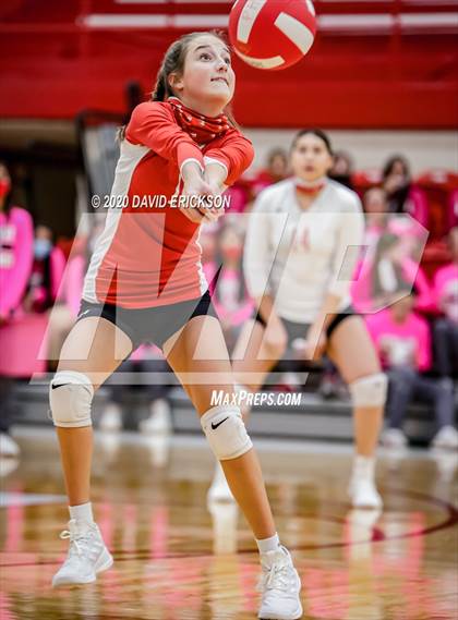 Thumbnail 3 in Perryton vs. Pampa photogallery.