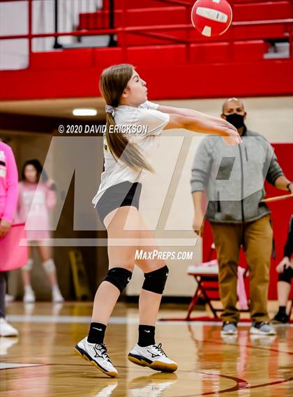 Thumbnail 3 in Perryton vs. Pampa photogallery.